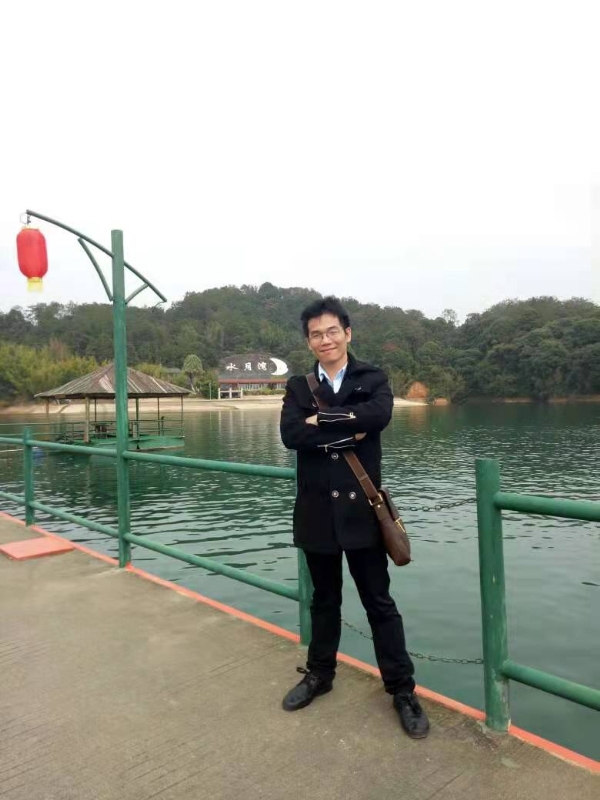 缘分不期而遇的第一张照片--大连相亲服务中心