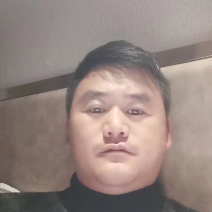 奔跑的第一张照片--大连相亲服务中心