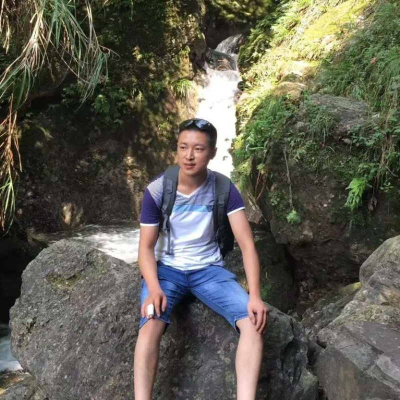 人杰地也灵的第一张照片--大连相亲服务中心