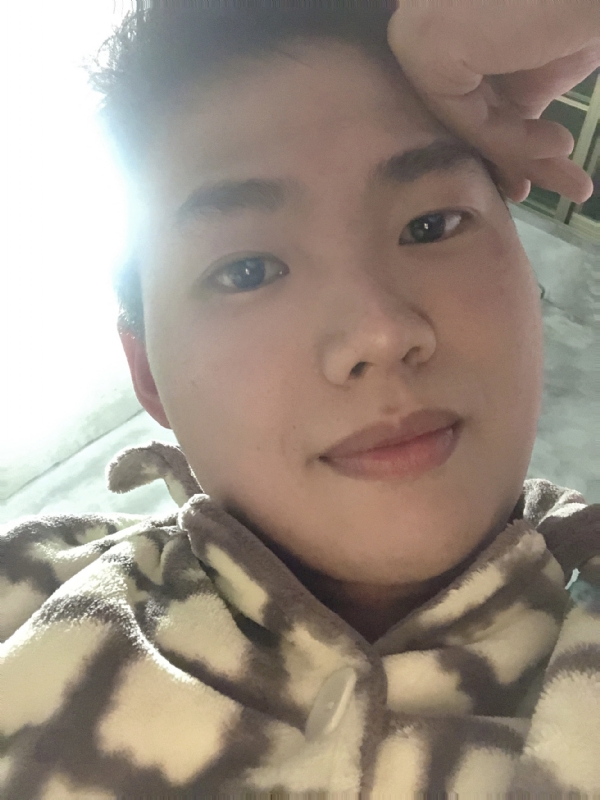 她的第四张照片--大连相亲服务中心
