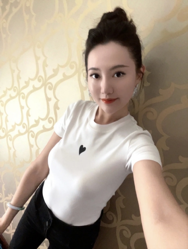 雨熙的第一张照片--大连相亲服务中心