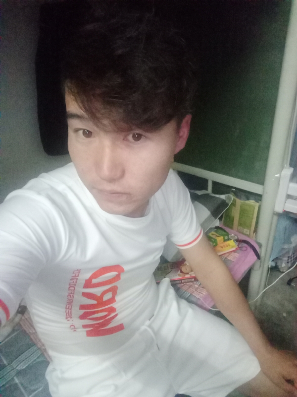再回首的第一张照片--大连相亲服务中心