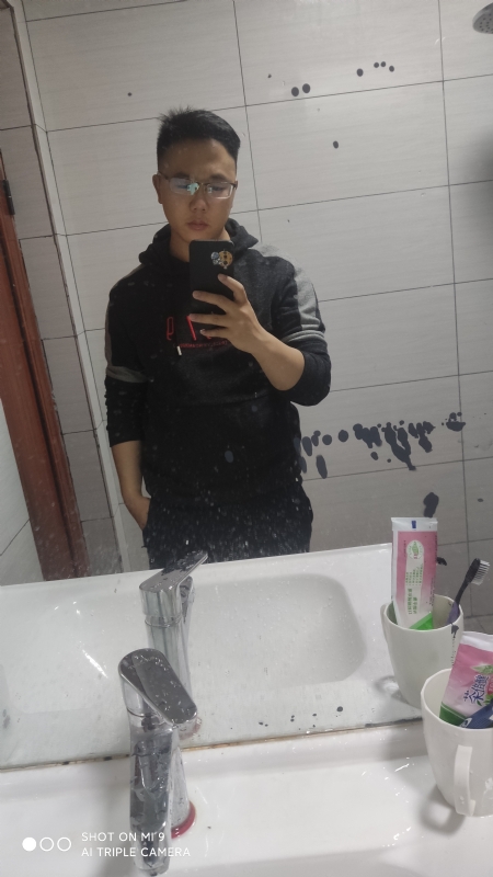 陈三三的第一张照片--大连相亲服务中心