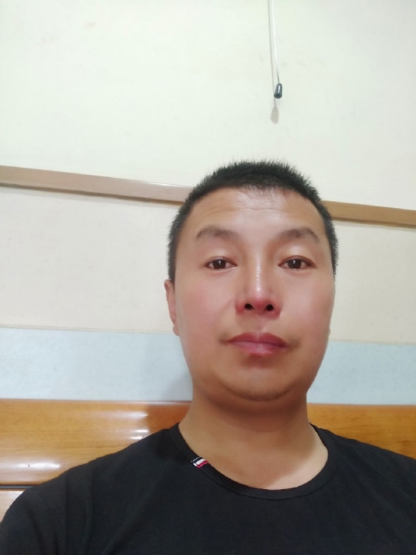 快乐的小鱼儿的第一张照片--大连相亲服务中心