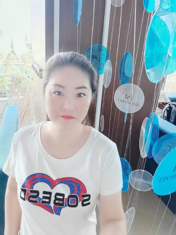 巷子里的童年的第一张照片--大连相亲服务中心