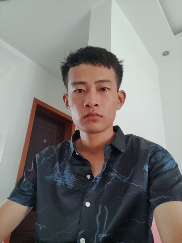 彳亍的第一张照片--大连相亲服务中心