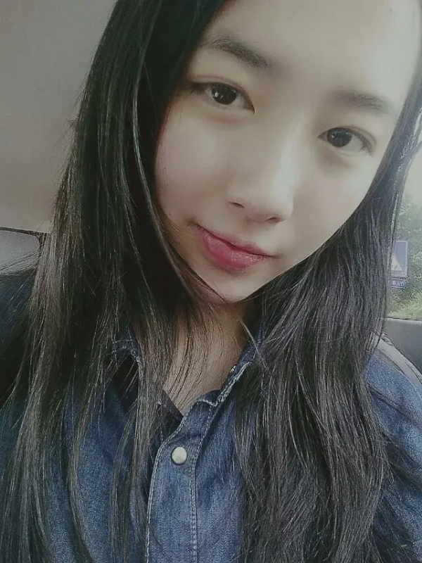 小她的第一张照片--大连相亲服务中心