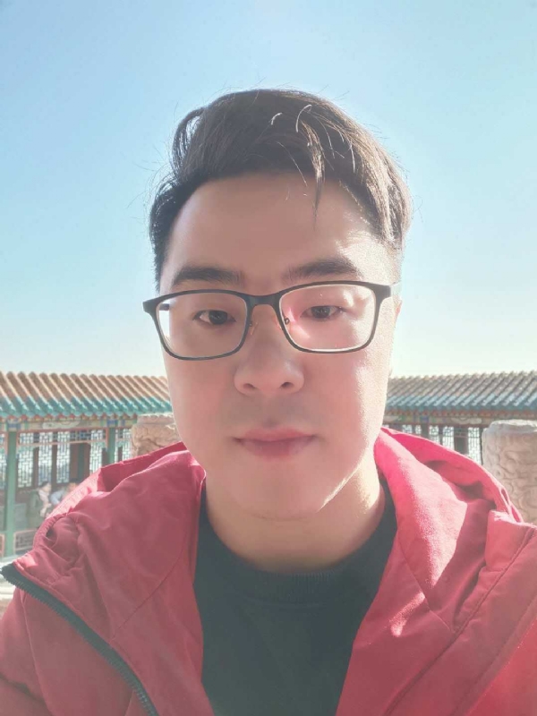 不爱吃竹子的小熊的第一张照片--大连相亲服务中心