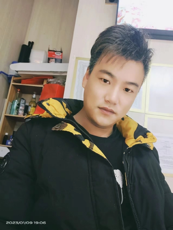 孤酒枕愁眼眠的第一张照片--大连相亲服务中心