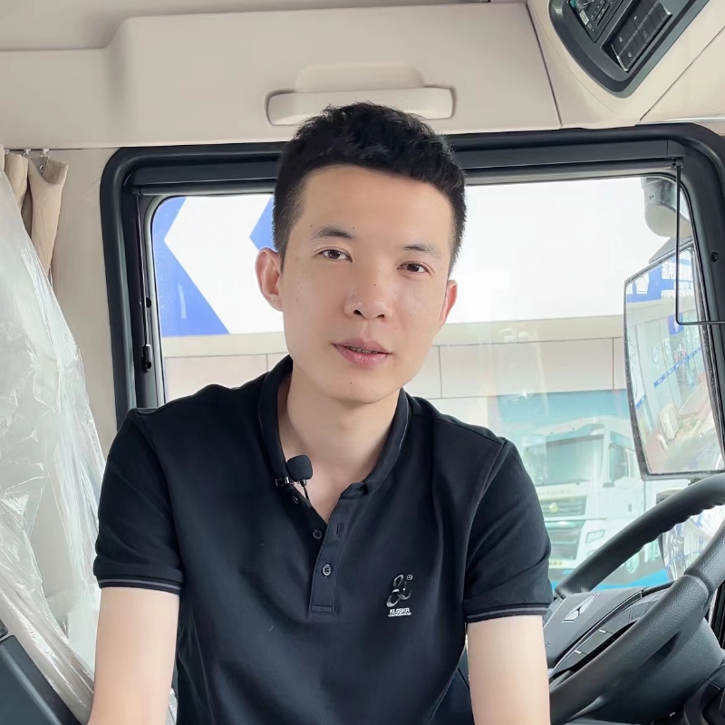 胡一凡的第二张照片--大连相亲服务中心