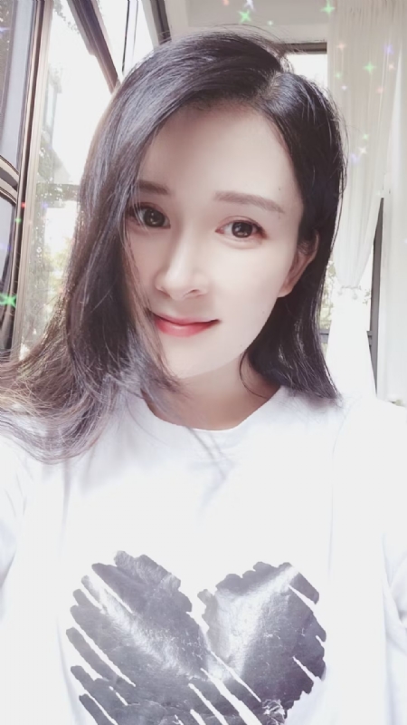 晨曦的第二张照片--大连相亲服务中心