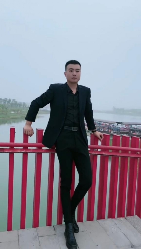 Albert的第一张照片--大连相亲服务中心