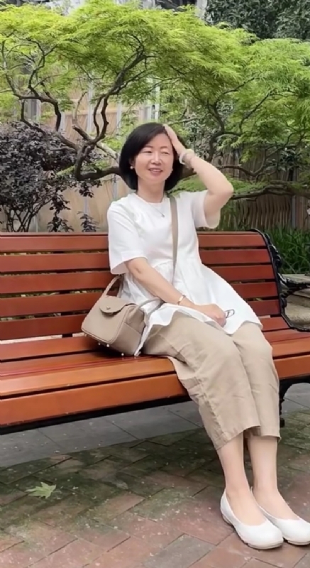 千年老母猪的第四张照片--大连相亲服务中心