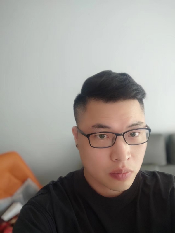 Vincent的第一张照片--大连相亲服务中心