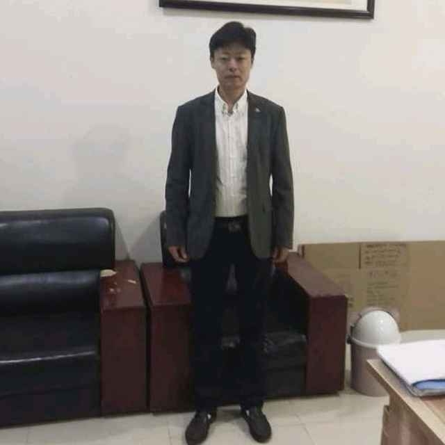 蓝天白云的第一张照片--大连相亲服务中心