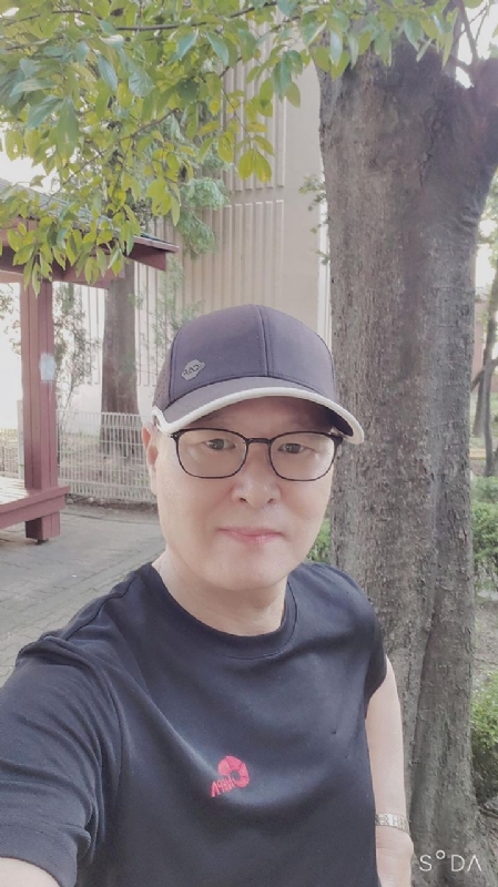 脏尘的第一张照片--大连相亲服务中心
