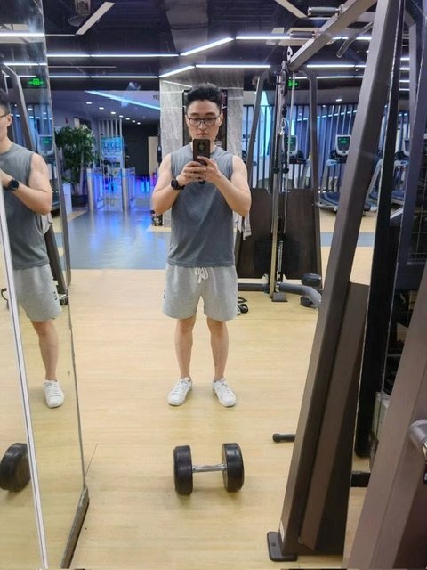 超哥的第二张照片--大连相亲服务中心