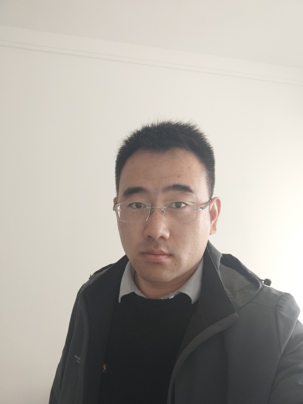 真诚的第一张照片--大连相亲服务中心