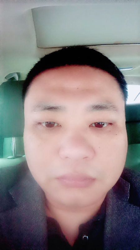 向日葵的第一张照片--大连相亲服务中心