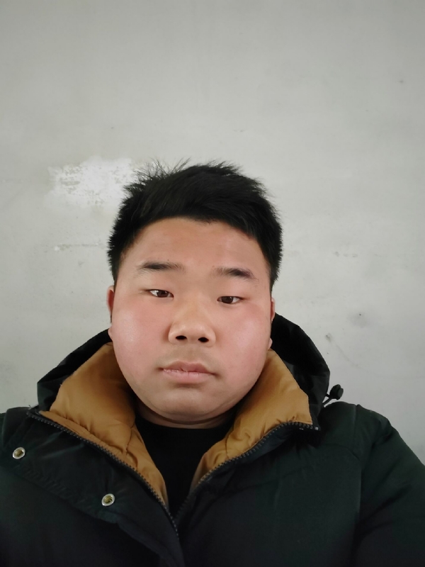 精神饱满的第五张照片--大连相亲服务中心