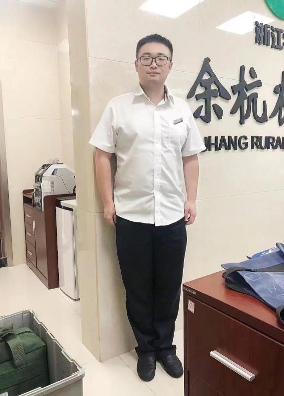 君临天下的第一张照片--大连相亲服务中心