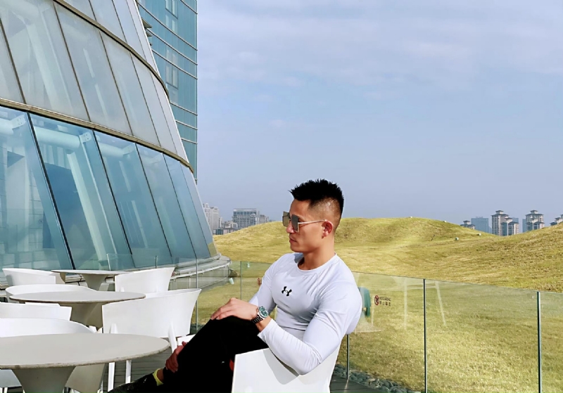 保家卫国的第二张照片--大连相亲服务中心