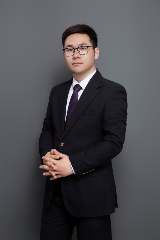认真的第一张照片--大连相亲服务中心