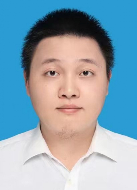 江帆木舟行的第一张照片--大连相亲服务中心
