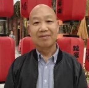 教师作家诗人的第一张照片--大连相亲服务中心