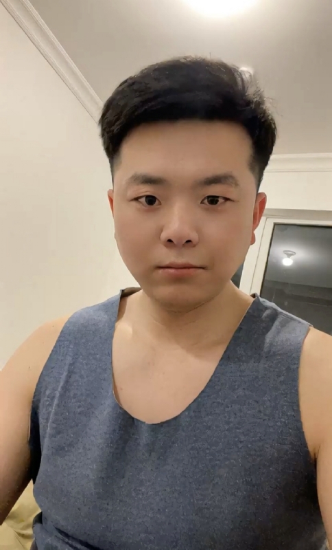 小爷们的第一张照片--大连相亲服务中心