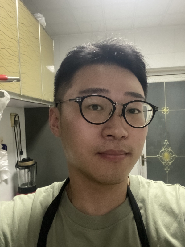 何方妖孽的第一张照片--大连相亲服务中心