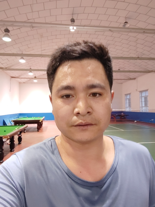 苏先生的第一张照片--大连相亲服务中心
