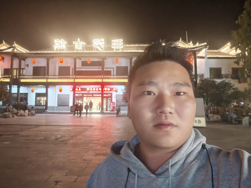 小鹿艾克的第一张照片--大连相亲服务中心