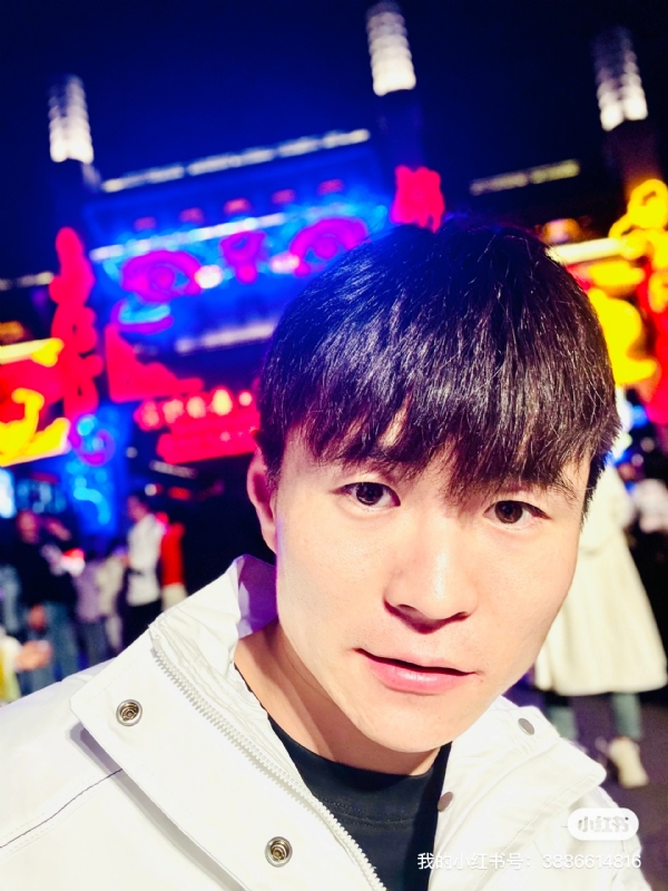 两年又三年的第二张照片--大连相亲服务中心