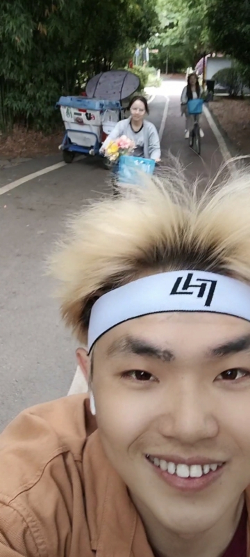 求安稳的第一张照片--大连相亲服务中心