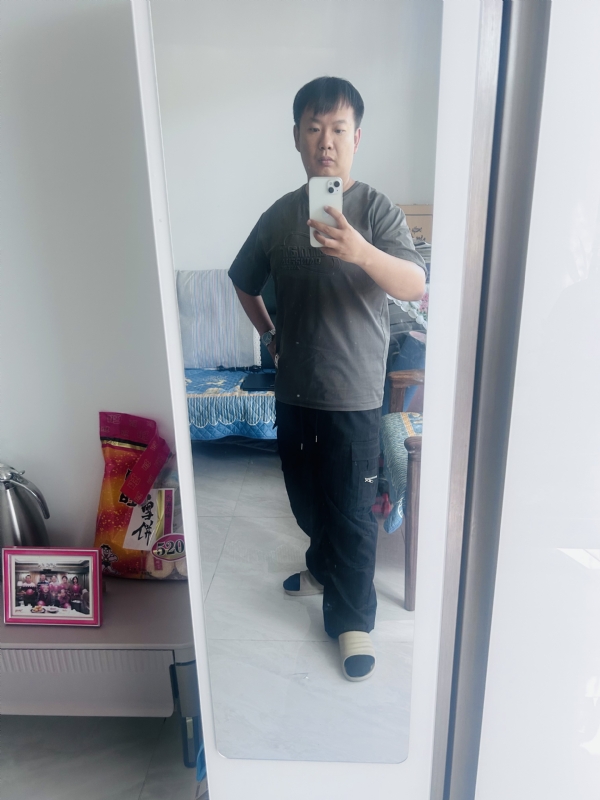 黄先生的第一张照片--大连相亲服务中心