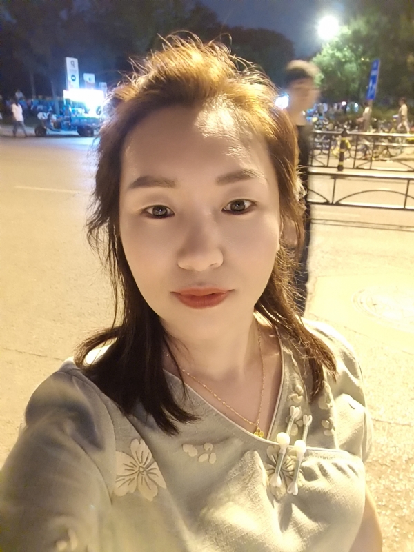 最美的期待的第一张照片--大连相亲服务中心