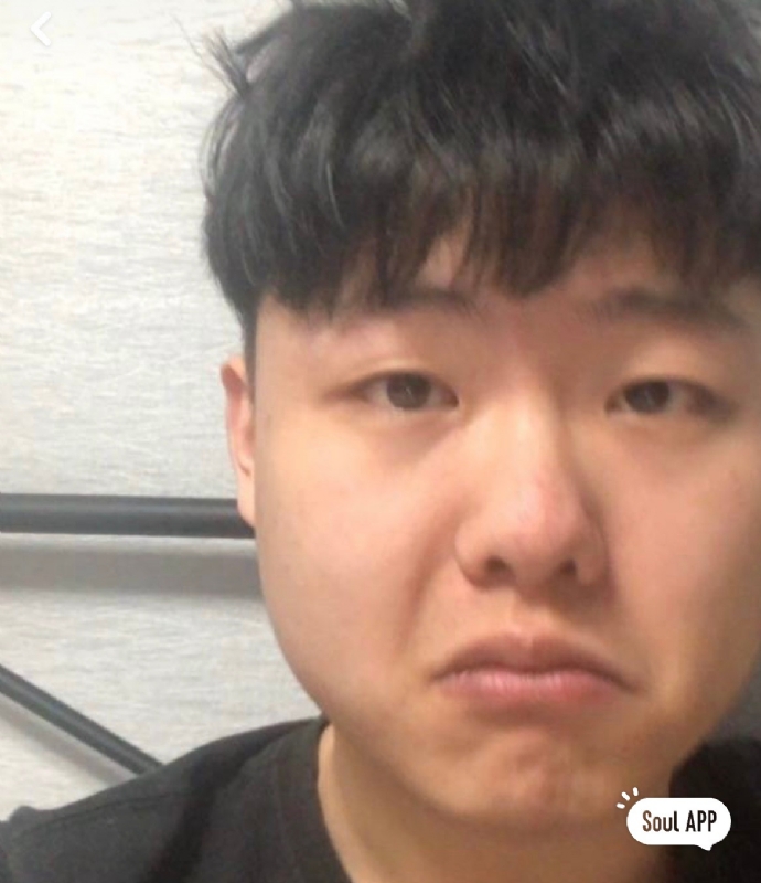 方方正正的第二张照片--大连相亲服务中心