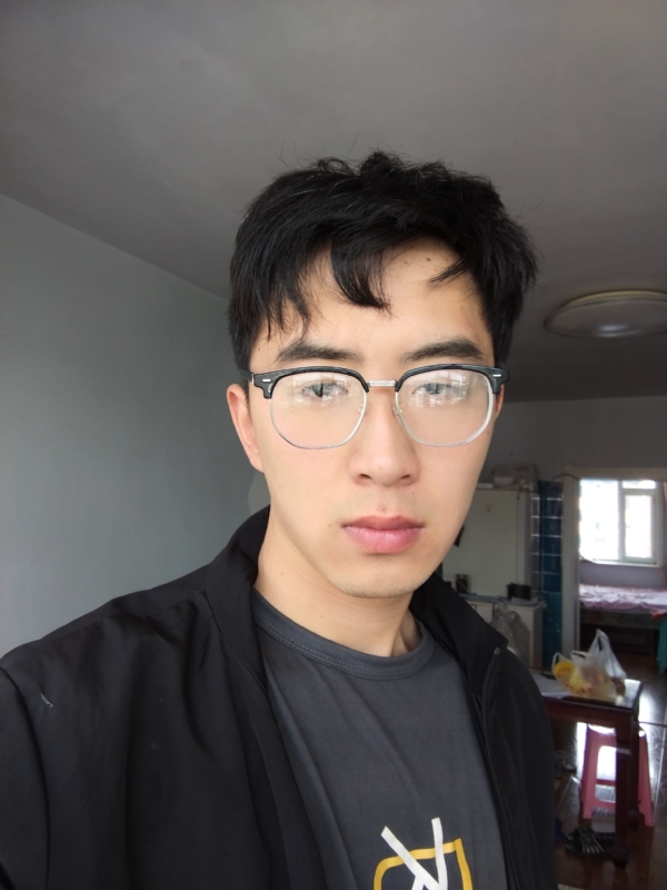 雷震雨的第一张照片--大连相亲服务中心